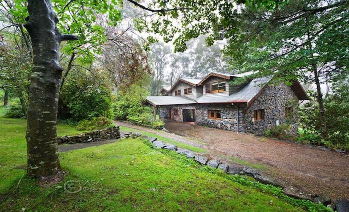 Blackheath stone house listed for sale